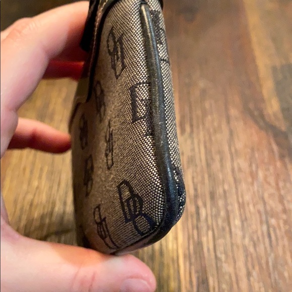 Dooney & Bourke Card Holder - Picture 4 of 5